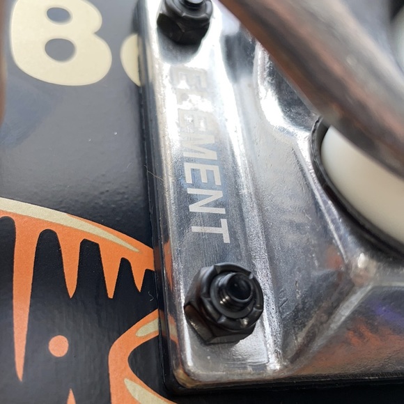 Element x Timber! Element Cruiser Skateboard: Timber Bound 10.0 x 32.5 - Picture 8 of 12